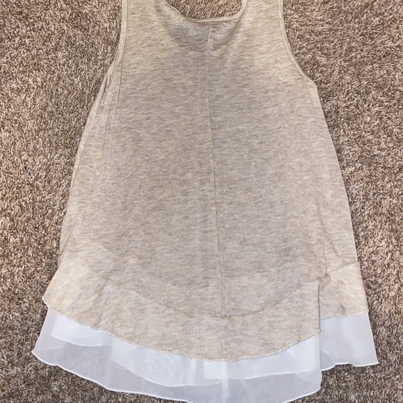 Flowy Ruffle Tank - Picture 2 of 3